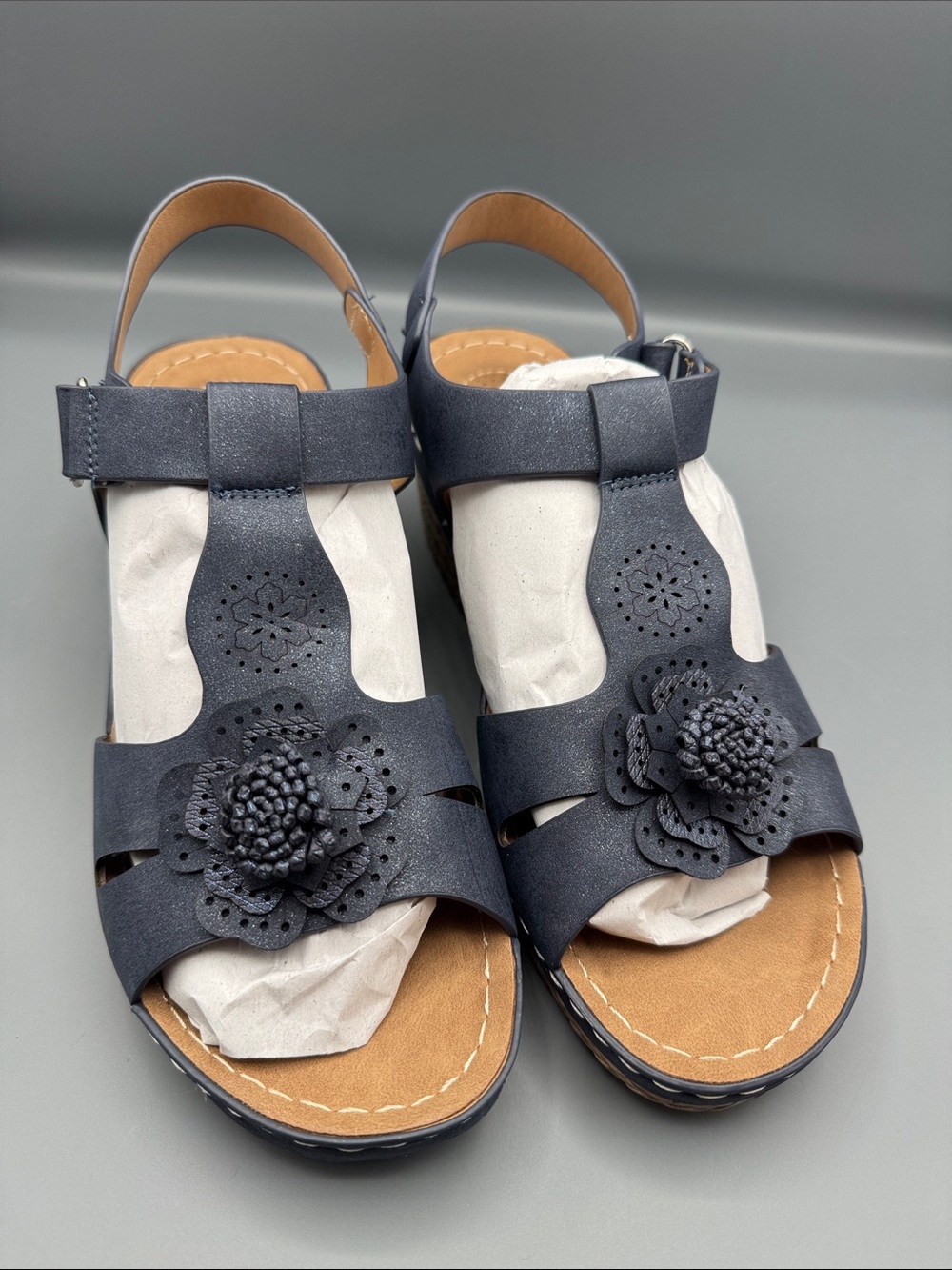 GC Women's Cadance Double Band Rosette Comfort Sandals